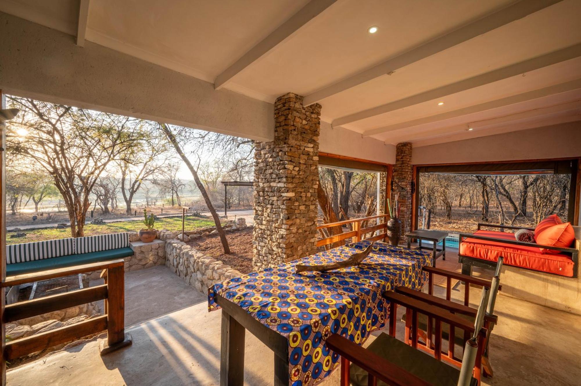 Foxy Crocodile Bush Lodge & Kruger Safari'S - No Loadshedding Marloth Park Exterior foto